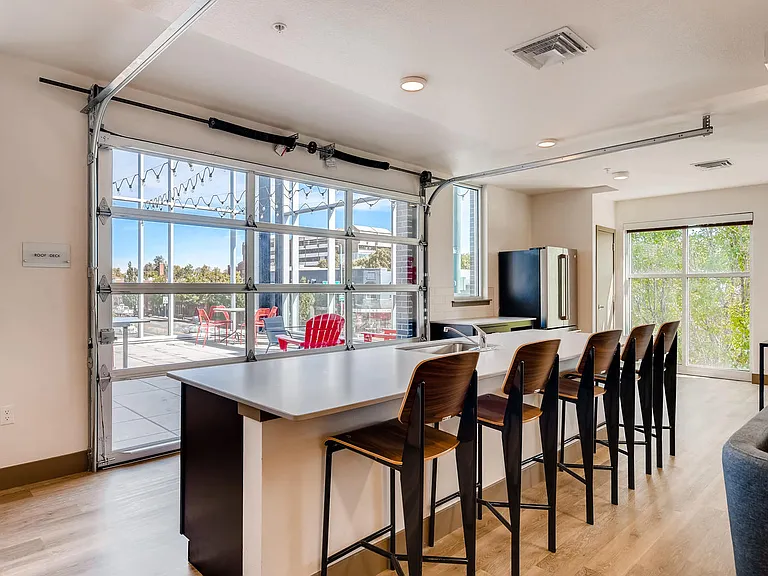 Broadway Lofts | Englewood, CO Apartments