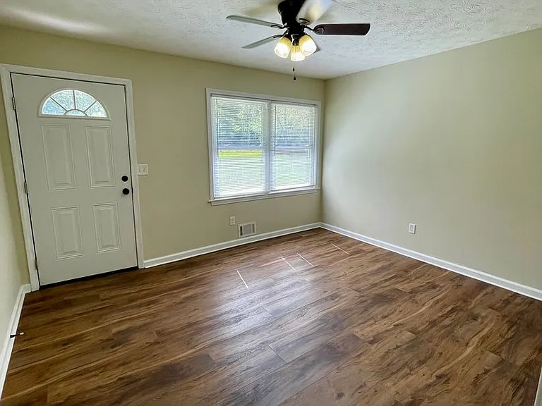 55 Mangham Rd — Photo 3