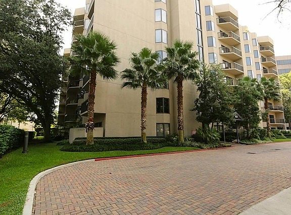 2nd image of 661 Bering Dr Unit 209