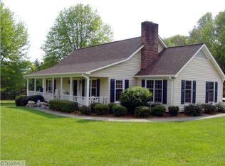 1016 Deer Garden Rd, Rural Hall, NC 27045