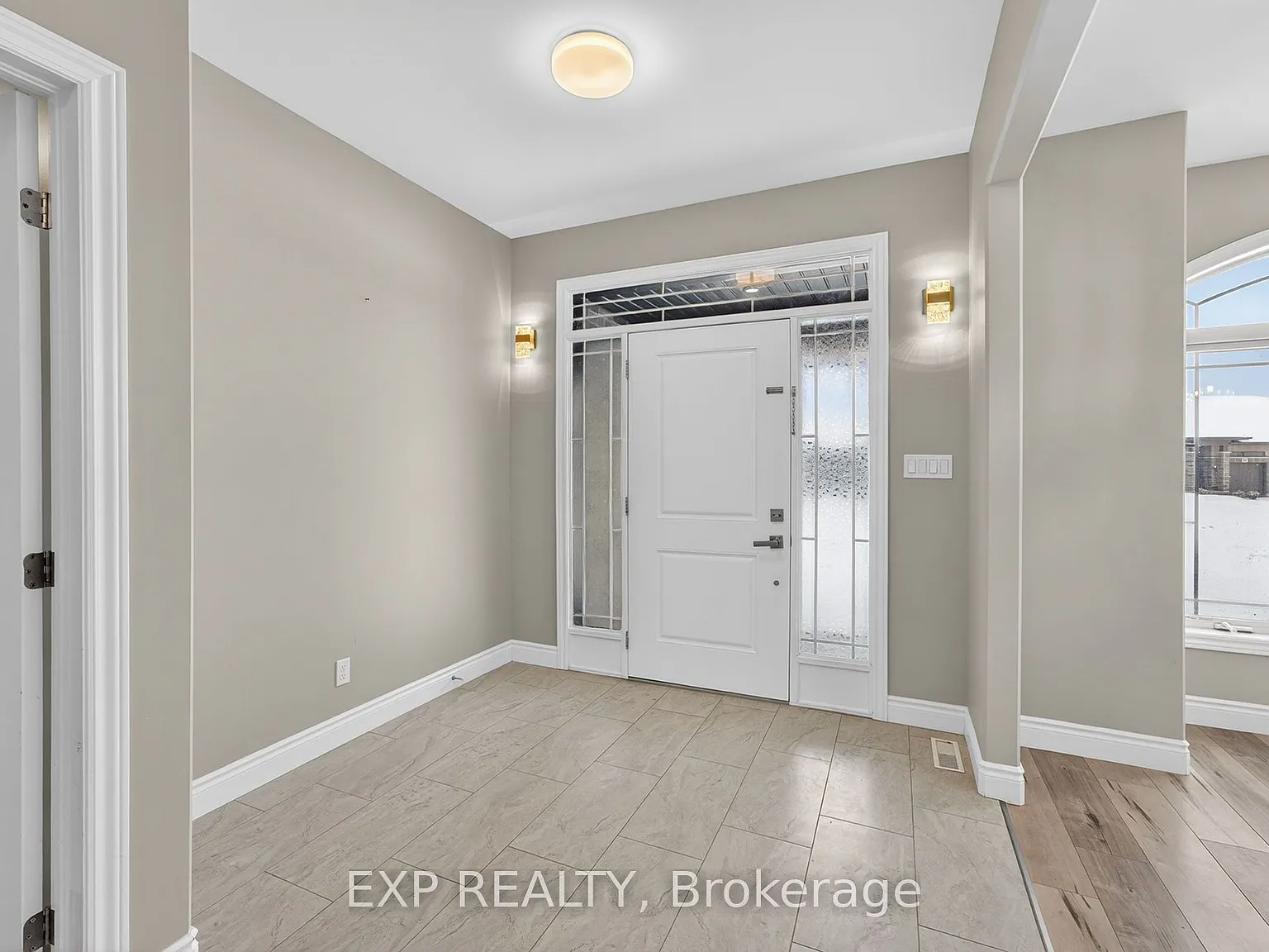 3 bed, $3,200 — Photo 2