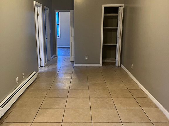 5th image of 68 N 9th St #402