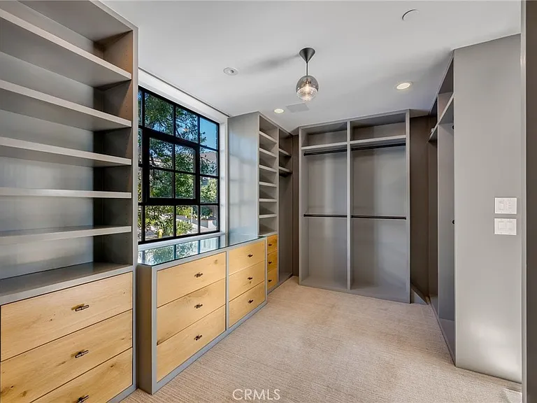 2903 Manhattan Ave — Photo 23