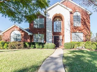 2811 Ridgeview Dr, Sachse, TX 75048