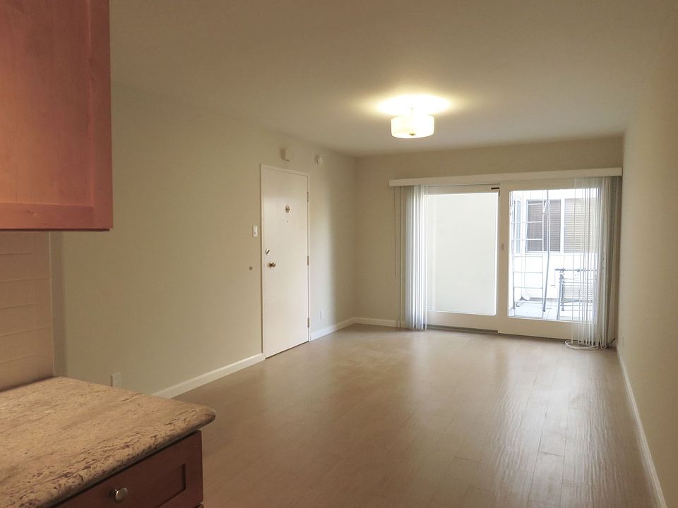 1st image of 1848 Lombard St #2