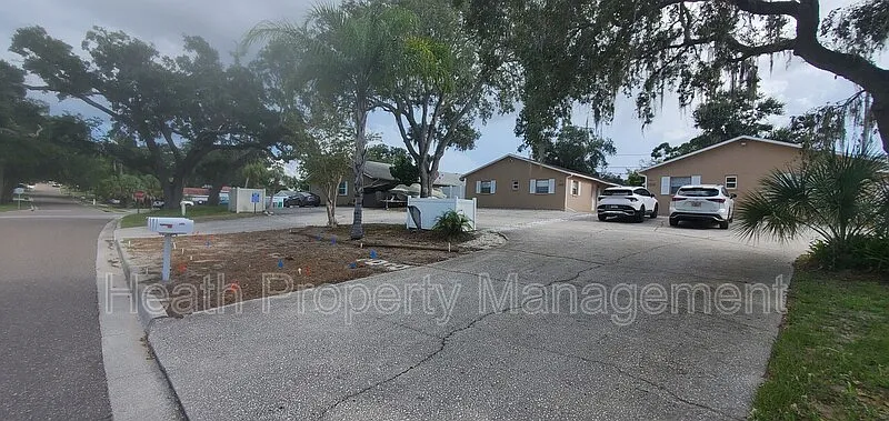 2 bed, 1.0 bath, 840 sqft, $1,794 — Photo 3