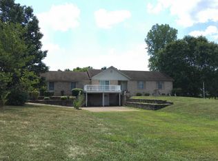 404 Cedarview Dr, Shepherdsville, KY 40165