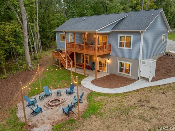 1460 Thornton Dr, Boydton, VA 23917