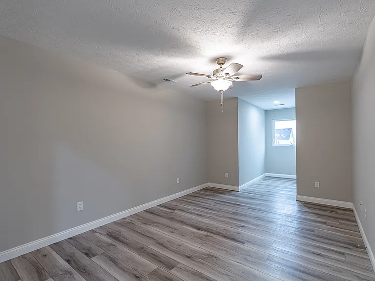 225 Southern Lake Dr — Photo 18