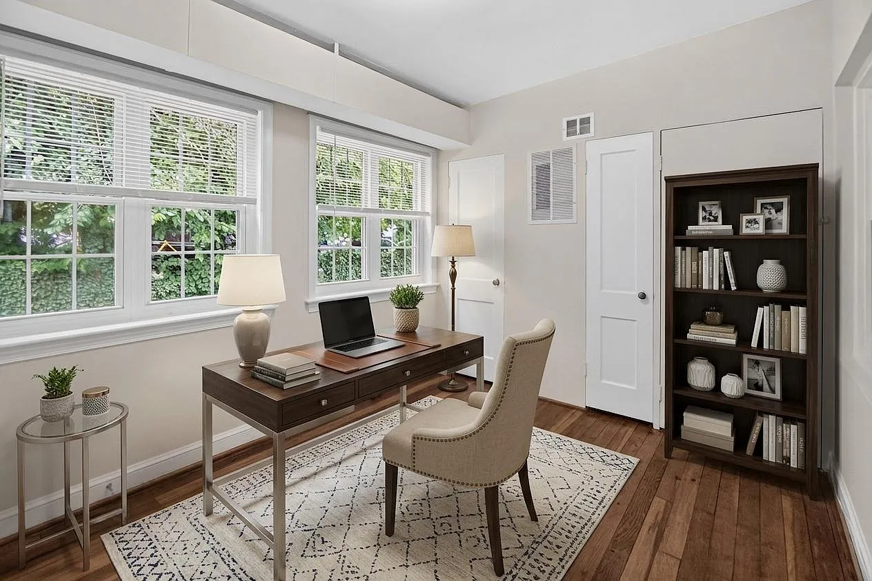1 bed, 734 sqft, $1,900 — Photo 3