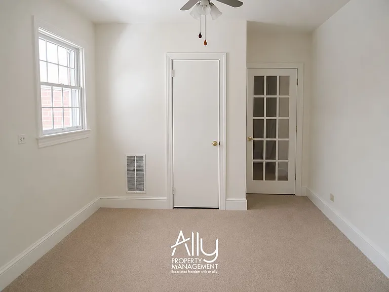 1605 Cambridge Cir — Photo 16