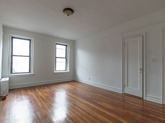 4th image of 101 Marine Ave #33