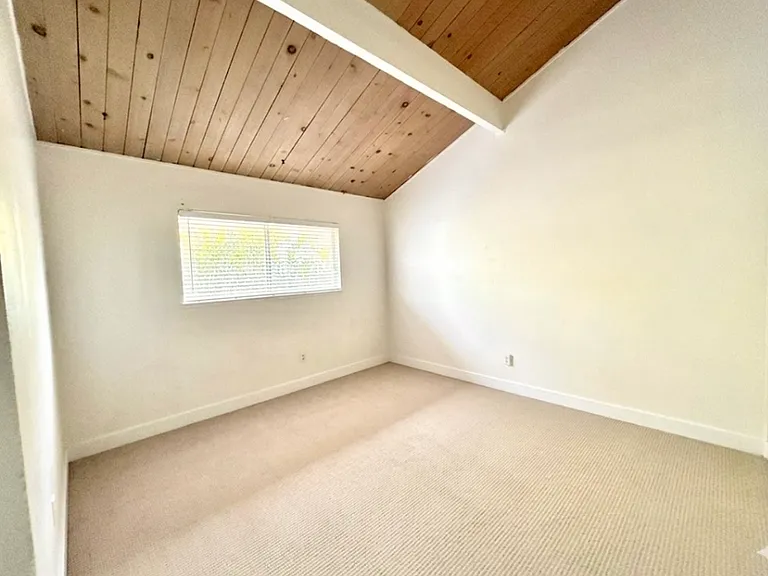 9 Jade Ct — Photo 5