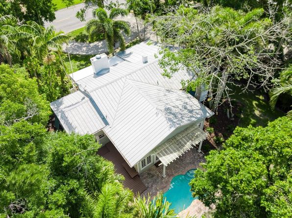 2239 Vero Beach Avenue, Vero Beach, FL 32960