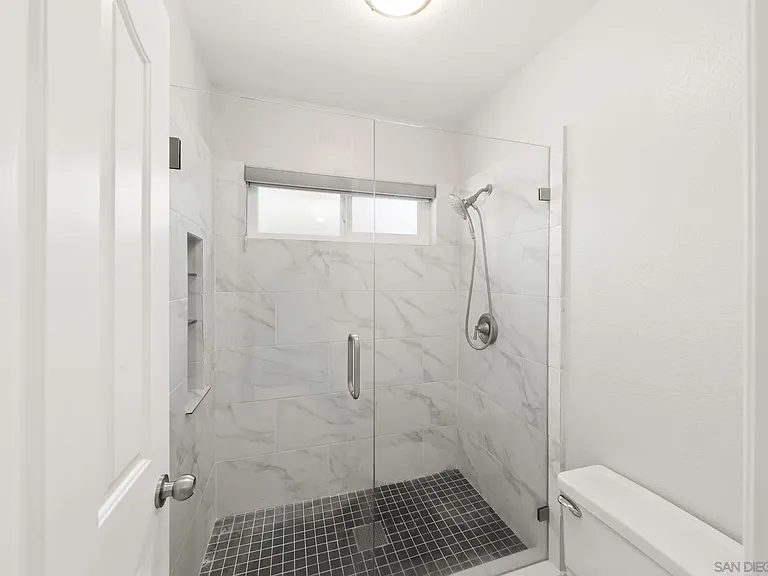 1068 Pacific Hill St — Photo 52