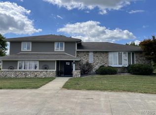 14119 Saint Rose Rd, Breese, IL 62230