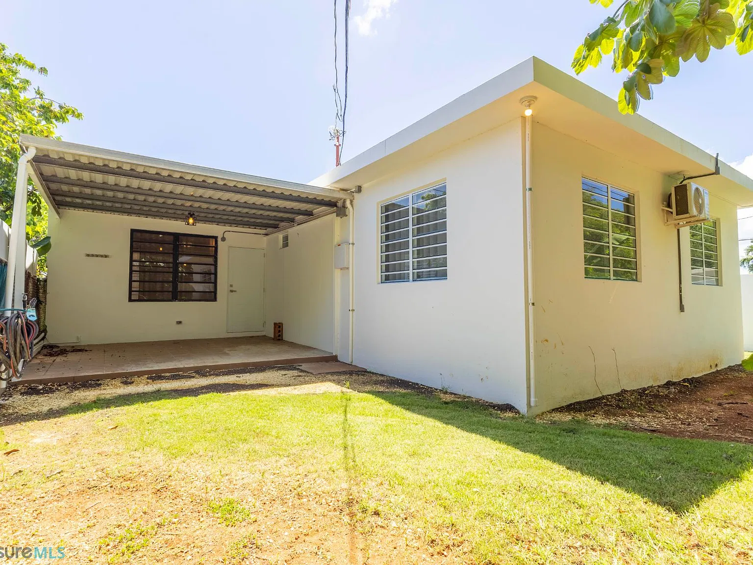 3 bed, 3.0 bath, 1300 sqft, $2,500 — Photo 3
