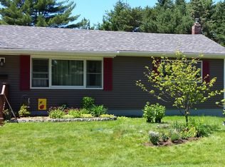 5 Maplewood Dr, South Burlington, VT 05403