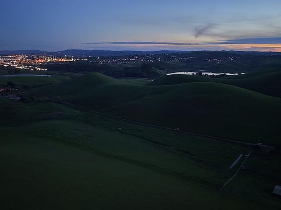 5th image of 2 Lake Herman Rd