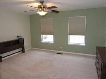 4th image of 3332 Victoria Ln