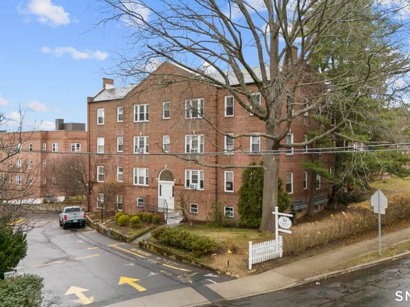 70 Strawberry Hill Ave, Stamford, CT