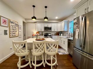 19-21 Bellevue St #3, Waltham, MA 02453