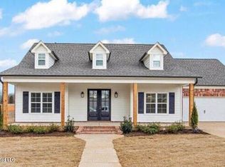 7468 Crosswinds Blvd, Hernando, MS 38632