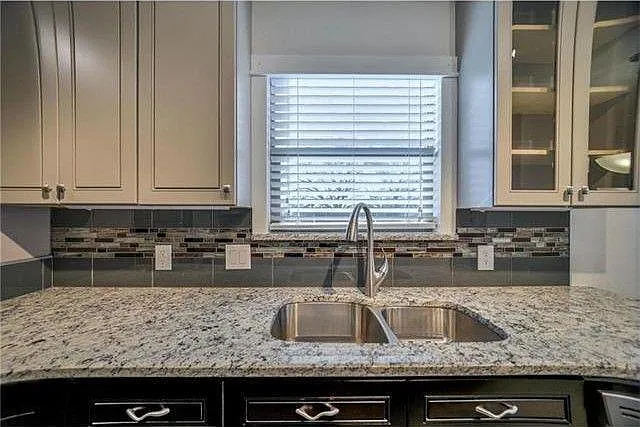 3706 Washburn Ave #B — Photo 10