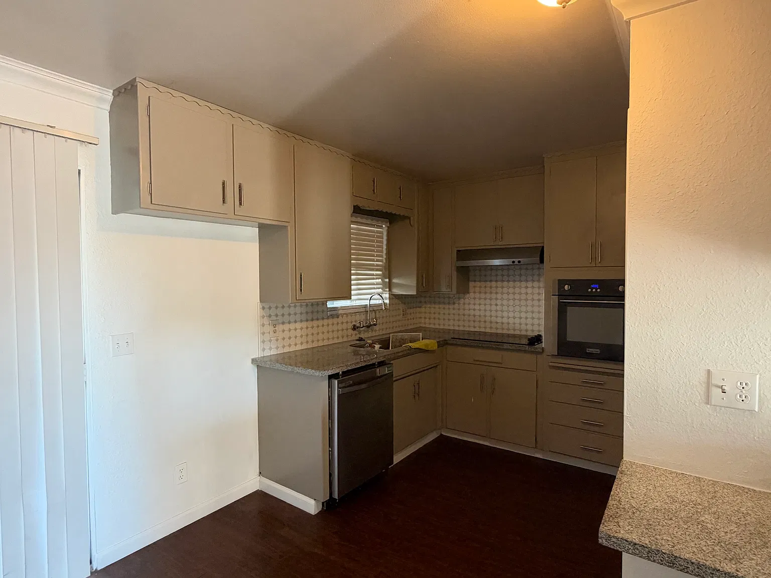 2 bed, 528 sqft, $1,800 — Photo 4
