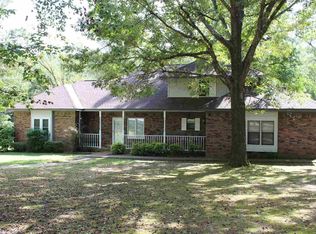 23 Woodcrest Dr, Searcy, AR 72143