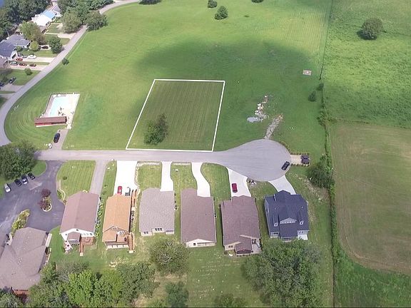 5th image of 371 Persimmon Way