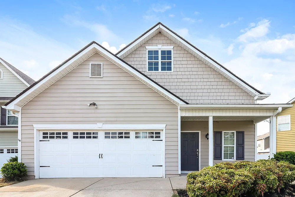 3 bed, 2.5 bath, 1566 sqft, $1,990 — Photo 1