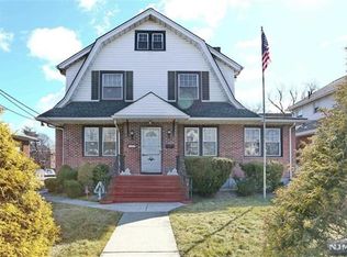 32 Summit Ave, Hackensack, NJ 07601