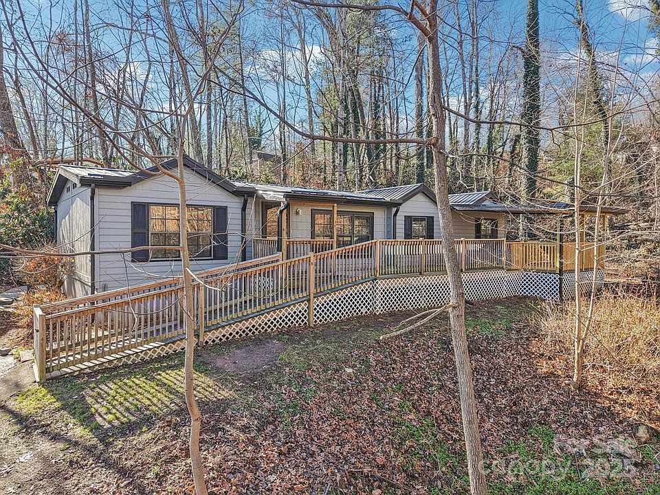 1st image of 53 Woodscape Dr