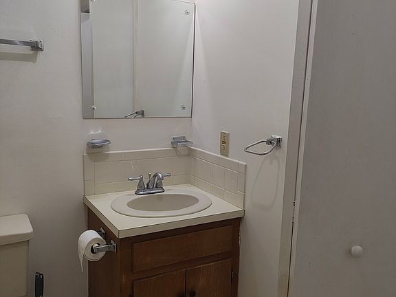 3rd image of 132 Hughes Dr #4