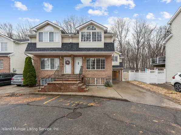 51 Sharrotts Ln, Staten Island, NY 10309