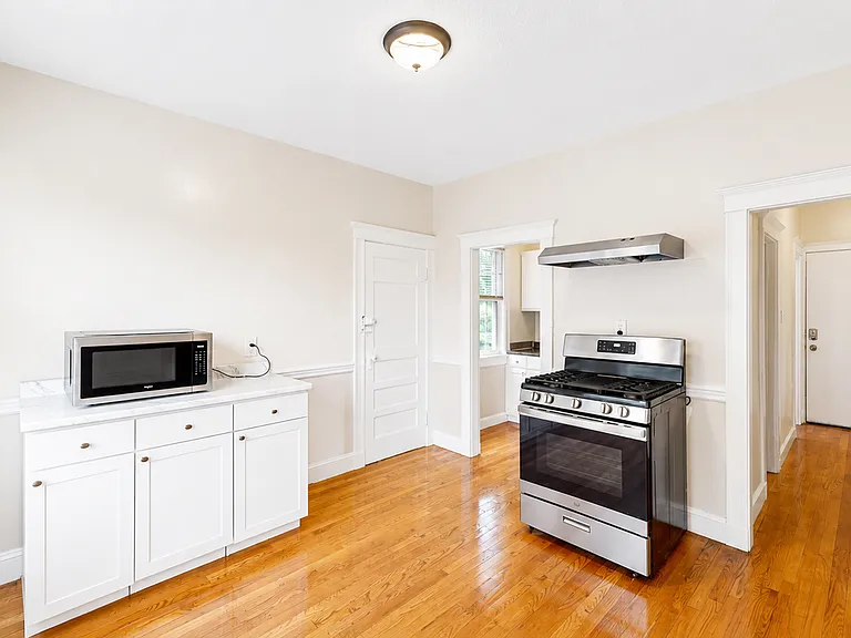 50 Willowwood St #33 — Photo 9