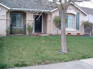 1218 Swan Dr, Patterson, CA 95363