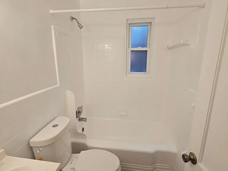 8320 Roanoke Ave — Photo 16