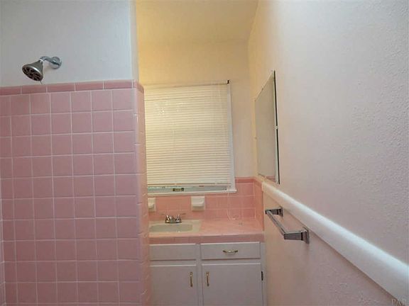 2nd image of 1860 Copley Dr