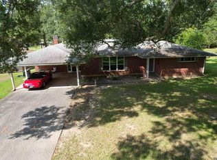 3325 Safer Dr, Slaughter, LA 70777