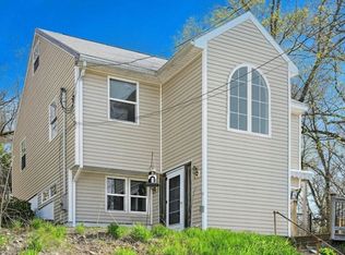 8 Pineview Trl, Auburn, MA 01501