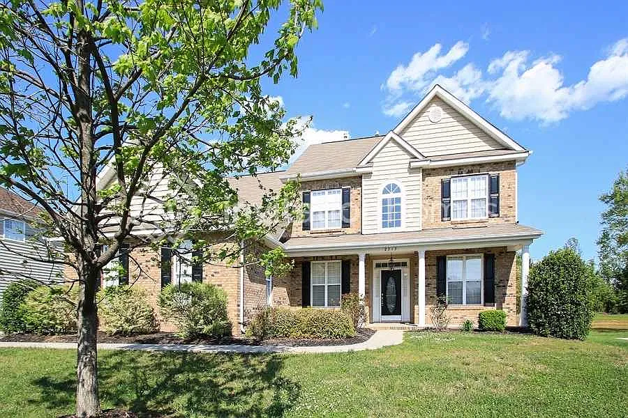 2717 Liberty Hall Ct Waxhaw, NC 28173 — Photo 1