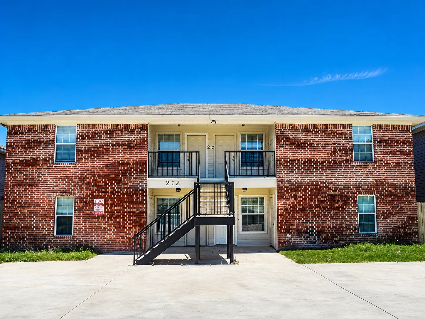 3 bed, 1200 sqft, $1,000 — Photo 1