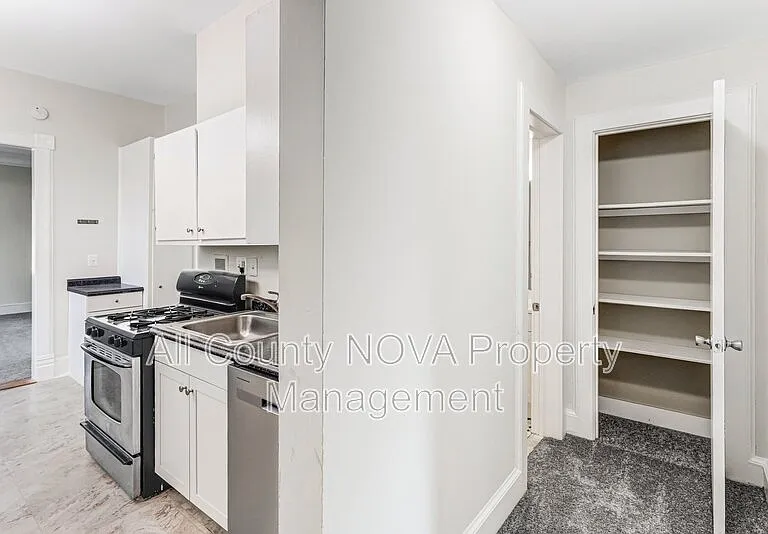 8753 Signal Hill Rd #4 — Photo 18