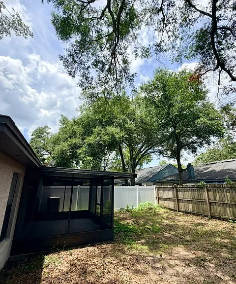 5627 Greatpine Ln N — Photo 18