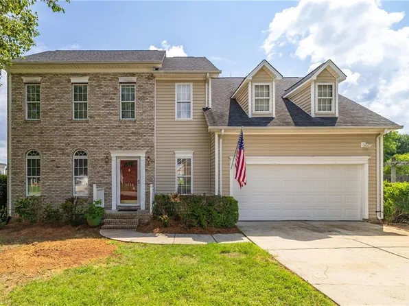 3658 Single Leaf Ct, High Point, NC 27265