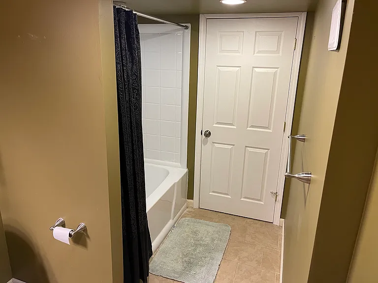 2185 Violet Cir #5 — Photo 12