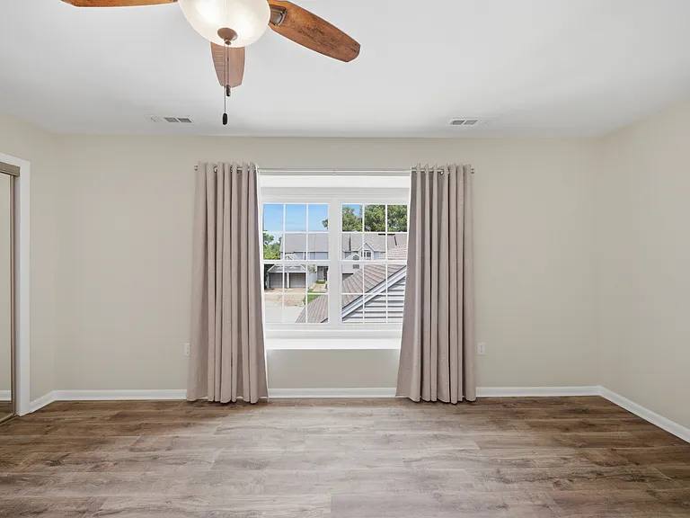 5109 Glenwood Way — Photo 20