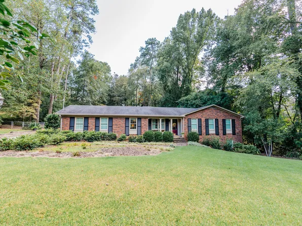 863 Dogwood Cir, Macon, GA 31210